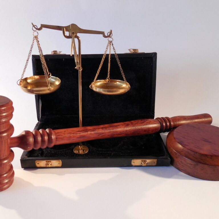 Top Legal HR Risks Toronto Business Owners Can’t Ignore